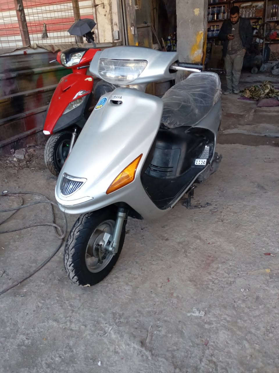 دراجه مكينه الجديده طائرات جدد البكال بالشماعيه سعر 850 وبيها مجال ببغداد***********
