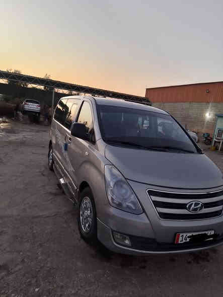 ستاركس لبيع 2015 اصل رقم بصر بسمي تحويل مباشر مكينه سبلاين 7 سياره جديده مكينه خير من الله داخل صاج ملكي تدفه وتبريد بل كشنات الماميه سياره فول موصفات  بيه قطع من كوريه رش فقط الباقي كفاله السعر 210 وبيه مجال لشراي لسفسار ***********
