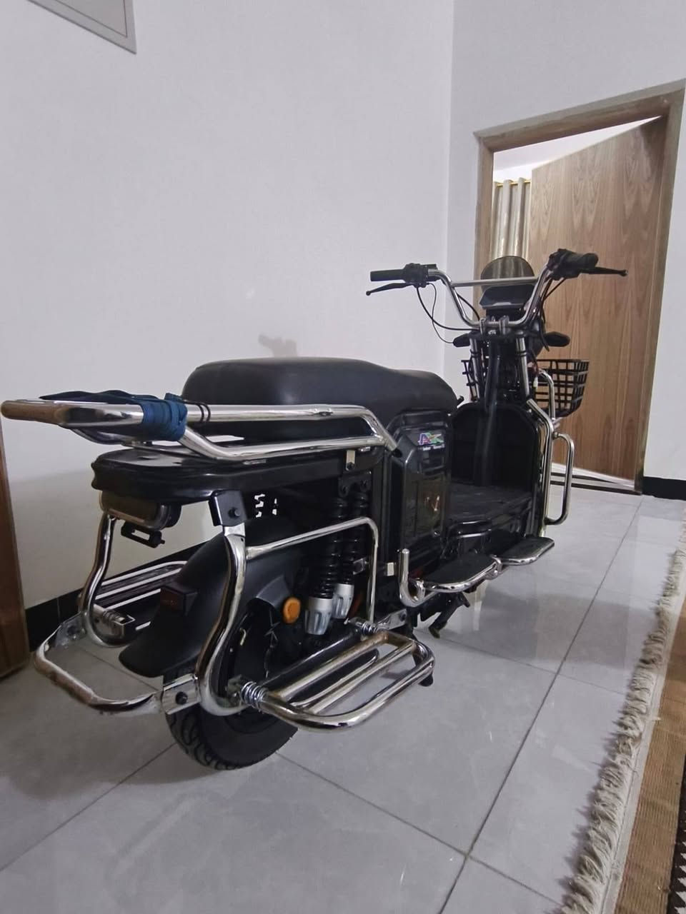 موطور همر 3 راكب 2025 مستخدم ٥ شهور حجم كبير جهاز إنذار شاشه دجتل سعر 625 
6 بطاريات عل فحص ١٠ وفوك

كله شغال مدرع كامل عزمه قوي سله اماميه

مكاني الخالديه تواصل

***********
