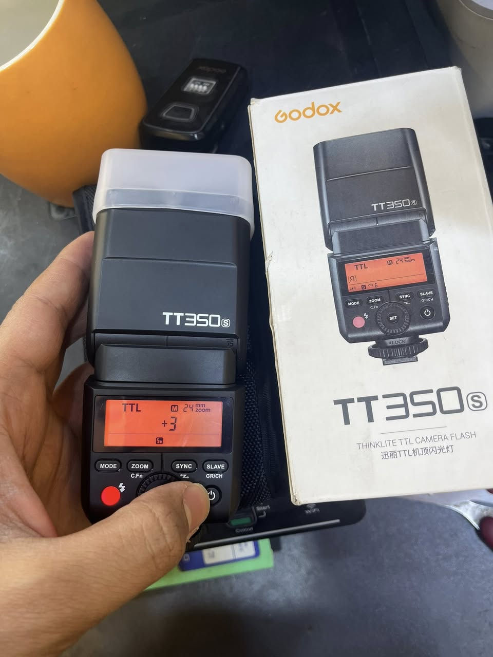 شباب هذا شتريته عبالي يرهم النيكون طلع يشتغل على السوني *********** مكاني بغداد
