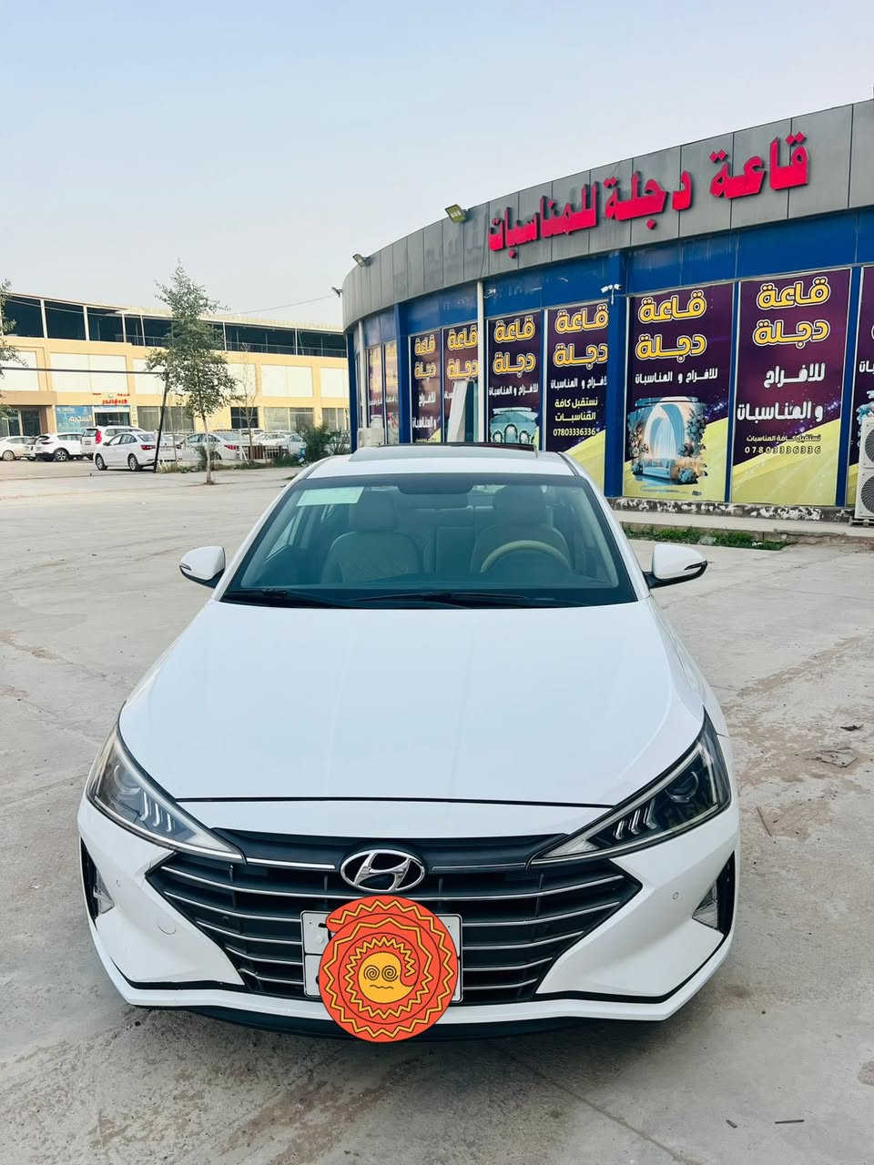 النترا موديل 2020 خليجي محرك 2000 مكفولة فول مواصفات العداد 118 سنوية غير ساقطة
1_ فتحة 

2- حساس امامي + خلفي 

3- كاميرا امامي + خلفي 

4- كشنات جلد 

5- كاعية مخلفة جلد 

6- جنطة ذكيه فتح عند الاقتراب 

7- لايت اوتو +تحكم ماطور 

8- ثلاث بصمات تشغيل + ابواب 

9- يدات نيكل + ترحيب + مراة طي 

10- ثلاث انظمة قيادة سبورت وايكو و نورمل 

11- شاشة اعطال 

12- شاشة ايباد تدعم نظام الاندورد 

13- تبريد قطعتين 

14- تحكم ستيرين جهتين

 السعر 165وبيه مجال

‭0783 249 7029‬
