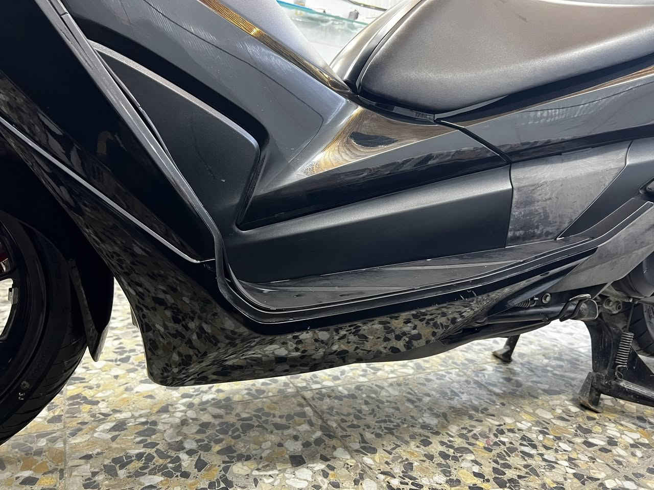 يالله السلام عليكم شباب متاح فورزه صفر12 الون اسود ملكي الدراجه رمبه رمبه شباب مكفوله كفاله عامه من صبغ من كلشي مكينه كلجات بلكارتون تدفئه بليدات  جهاز جيبي اس بيها بس يتبرمج يشتغل طبيعي الدراجه ماشيه31 للبيع فقط بدون اي مراوس مكان الدراجه بغداد مدينه الصدر للأستفسار ***********
