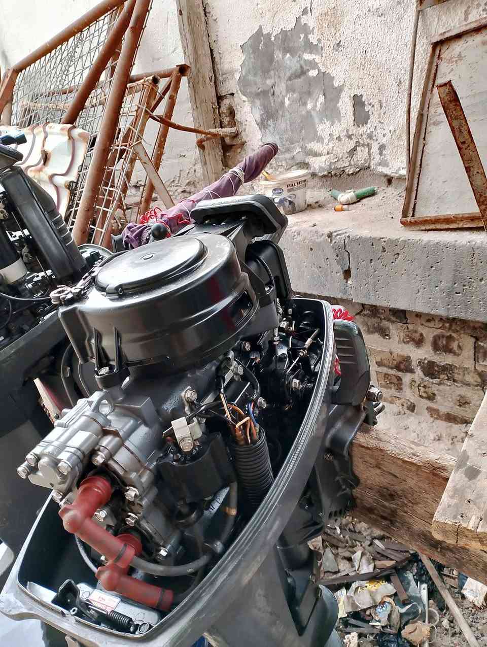 السلام عليكم مكاين ياماها للبيع 15مامفتوح بيهه برقي بعدهه بدهن الشركه ولستين بيهه بوربرنك مبدل مكاين ذهب الله شاهد وبخدمت الشراي ***********
