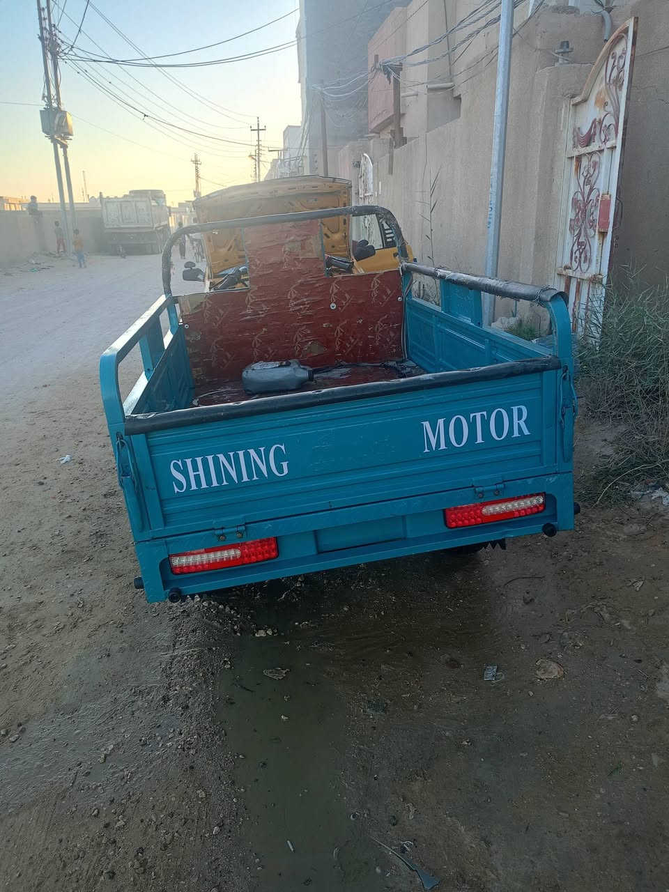 ستوته للبيع موديل 25السعر مليونين وثمنميه 
مشروع وطني اتصال على الرقم 
***********
