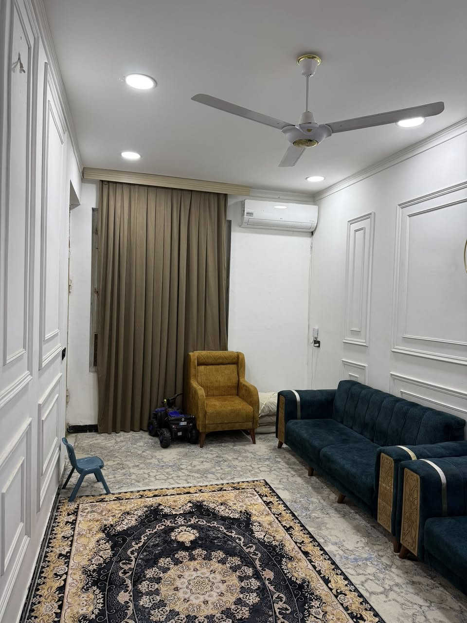 السلام عليكم دار للبيع 75متر طابقين بناء حديث 
الشعله ام نجم 
قرب اسواق السيد قريب ع مستوصف الوفاء 
متواجد فيس 
واتساب ***********
