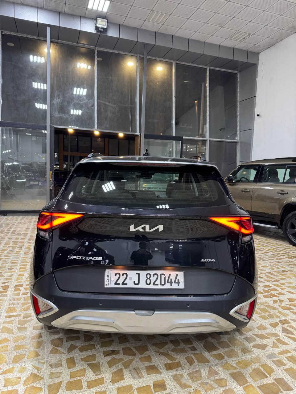 سعر بلاش:-٢٢٠$ بي مجال😱
كيا سبورتاج شركه نيم خليجي ضمان
موديل:-٢٠٢٣
سياره فول مواصفات (بانوراما-كشينات تتفيه-ستيرن تتفيه-رادار-حساس-كاميرا—-فول فول)
٢٧الف كم ماشيه 
سعر مناسب ٢٢٠$ بي مجال
رقم موبايل و واتس اب:-*********** أربيل, العراق
