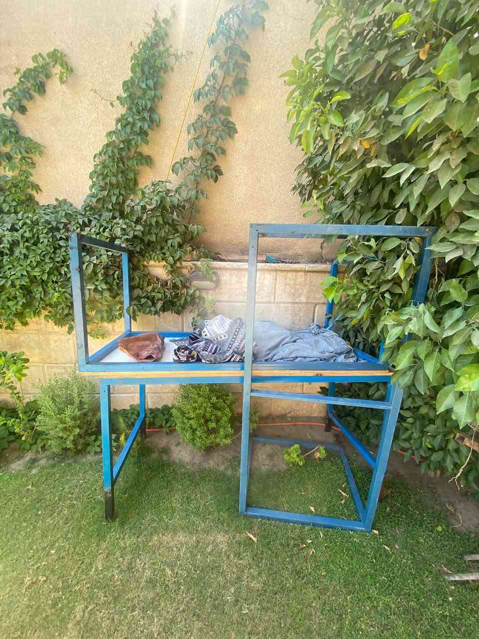 ميوزة 3 العدد 
للبيع 
طول 80 
عرض 180 
العمق 65 
سعرهن 120 مكاني بغداد السيدية 
***********
