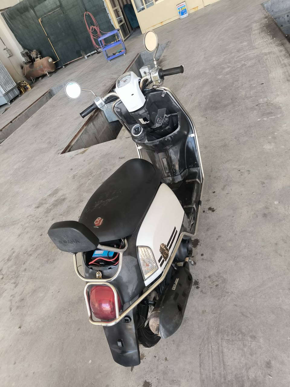 السلام عليكم ماكس بوليس للبيع مامفتوحه مكفوله مكينتها البصره قرنه السعر مليون و100الاتصال ***********
