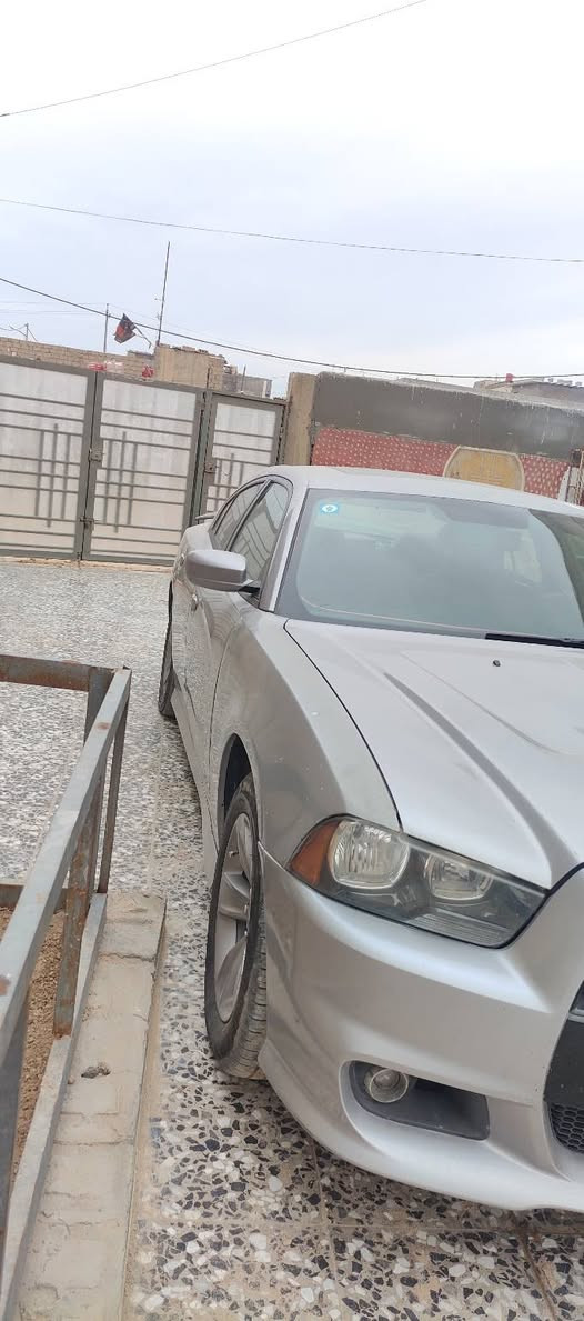 السلام عليكم شباب جارجر للبيع 
موديل 2013 RT  MAX
 رقم بغداد بسمي سنوي وهزه جديد 
الحادث بيها بجم وبيبان ثنين 
السعر 135وبيها مجال ***********
