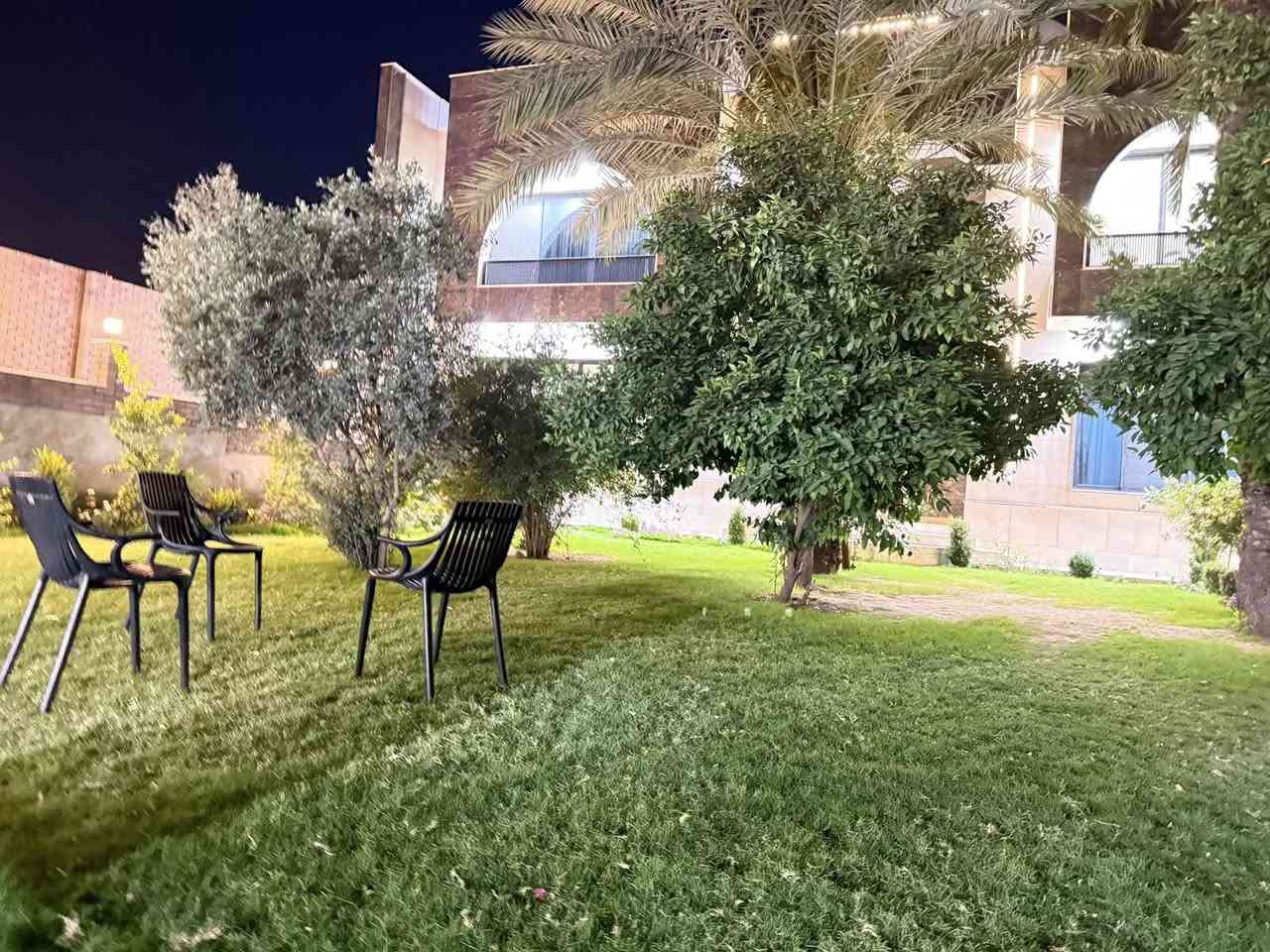 🌴 مزرعة فاخرة للإيجار اليومي - بغداد (البوعيثة) 🌴
تبحث عن مكان هادئ ومميز لقضاء أجمل الأوقات مع العائلة أو الأصدقاء؟ 🤔✨
نقدم لكم مزرعتنا المتكاملة والمجهزة بأعلى مستويات الرفاهية والتسلية في أجمل مناطق بغداد الخضراء (البوعيثة) 🌾
🏡 المزرعة مجهزة بـ:
 مسبح خارجي كبير (نظيف ومعقم بالكامل) 🏊‍♂️
 مساحات خضراء واسعة وحدائق منسقة لجلساتكم 🌲
 صالة ألعاب مجهزة بـ PlayStation وجلسة مريحة 🎮
 منضدة ألعاب لعشاق الحماس والتحدي 🏓
 صالة داخلية مكيفة ومجهزة بكافة الخدمات ❄️
 مكان مخصص للشواء (باربكيو) 🥩🔥
📍 العنوان: بغداد - البوعيثة -شارع الڤلل 
📞 للحجز والاستفسار، يرجى الاتصال على الرقم ***********

متوفر الحجز جميع ايام العيد سعر اليوم الكامل 500 الف
