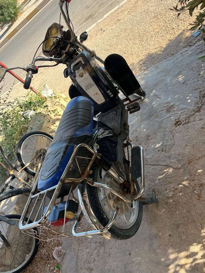 من رخصة الادمن
ماطور شحن باتريات جديده موديل 23 اضراره فقط دشبول الماطور نظيف وبي نقوصات بسيطه سعر 125 وبي مجال الاستفسارع رقم /*********** /. الانبار قضاء راوه
