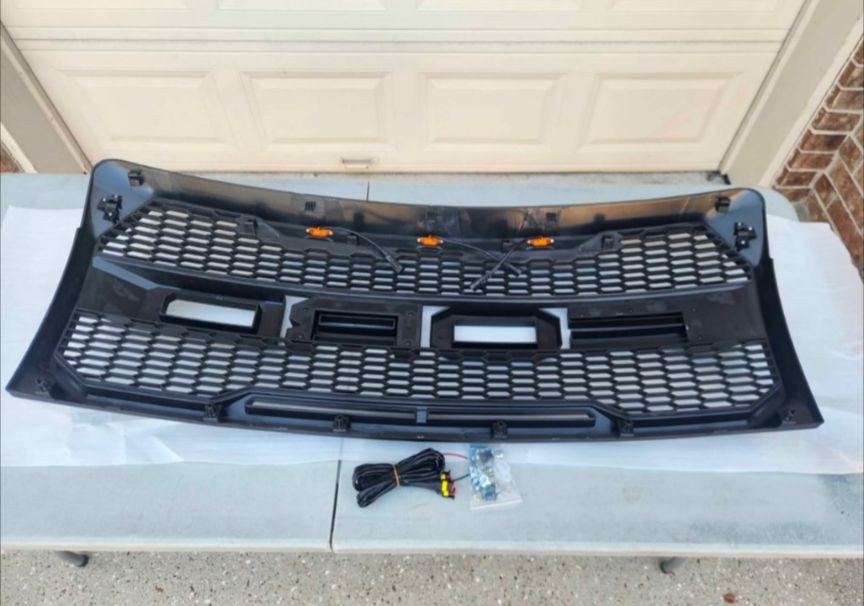 Available in Stock


**إذا كنت صاحب هذا الإعلان وتريد حذفه لأي سبب، رجاءا أرسل رسالة إلى الدعم الفني**