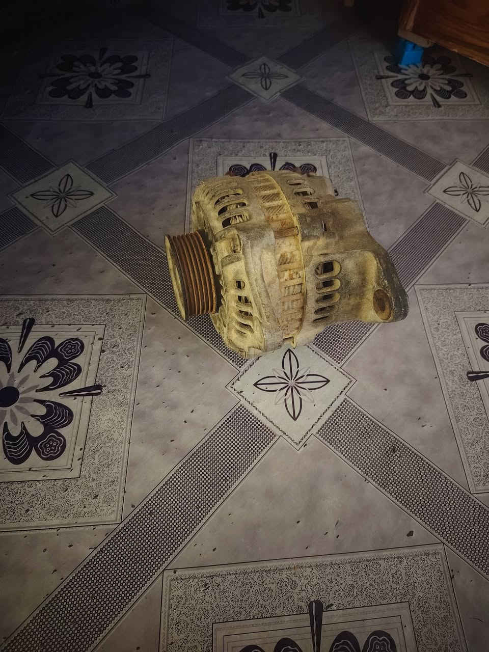 سلام عليكم ورحمة الله داينمو سني قطع شتريتها لسيارتي والي بسيارتي طلعت مابيها شي بس فحمات وسويتها وهاي شتريته ماشديتها والله للبيع اصليه


**إذا كنت صاحب هذا الإعلان وتريد حذفه لأي سبب، رجاءا أرسل رسالة إلى الدعم الفني**