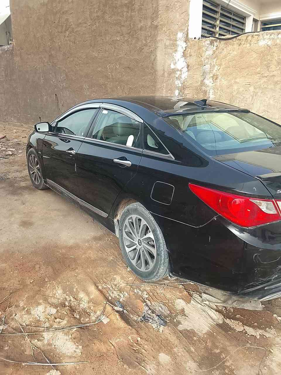 سلام عليكم
سوناتا للبيع موديل 12🛫 
امريكي حادثها جاملغ وبنيد لا شواصي ولا لغود 🤷
مكينه 2400 جي سياره كلش نضيهه عوزها صبغ دعاميات  لمتدد فول واحد ع واحد بنرامه تحكم ستيرن مثبت سرعه كشنات جلد هيتر بصمه سعر خاص 
نجف الاشرف 
***********
