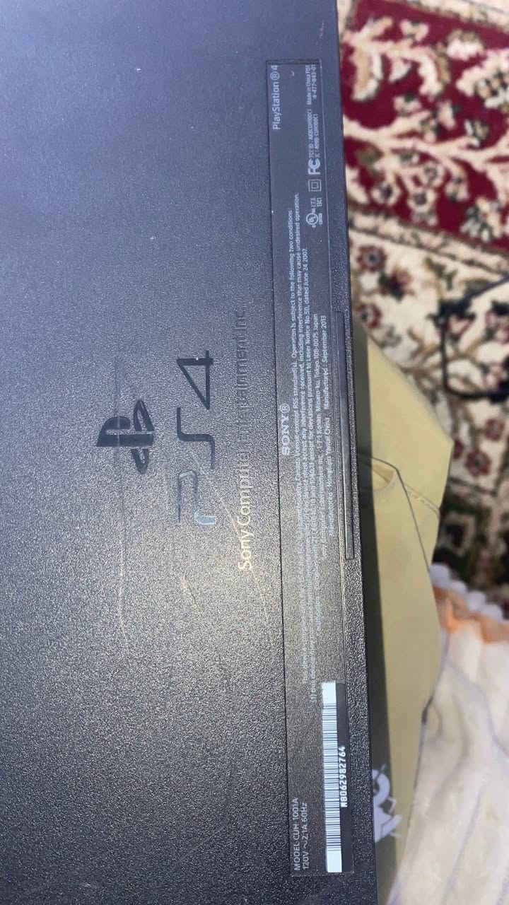 بلي 4 للبيع جان مهكر وسويتة سلم ويا فلاش اذى تريد ترجعة مهكر ويا يوبي اس اصلي سعر 300 الف خاص واتساب *********** مكاني الدورة
