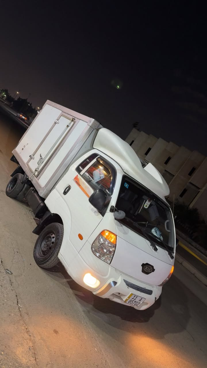 السلام عليكم للبيع كيا بنكو براد 2011 محرك 3000 مسكر رقم بغداد انكليزي السعر 138 ورقة مكانها بغداد ***********
