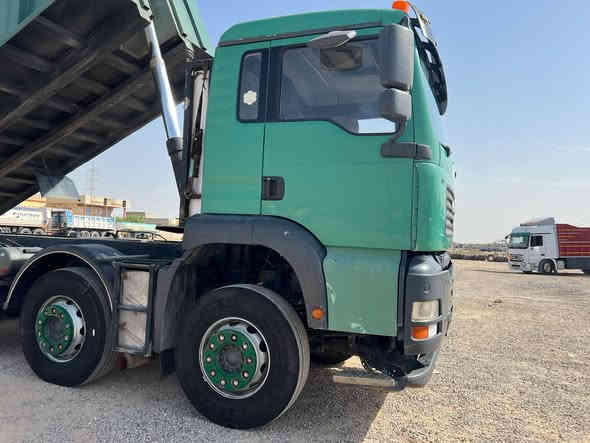 للبيع مان تيكه خمسه محاور بلادي.  205 سليمانيه بسمي رقم الموبايل ***********
