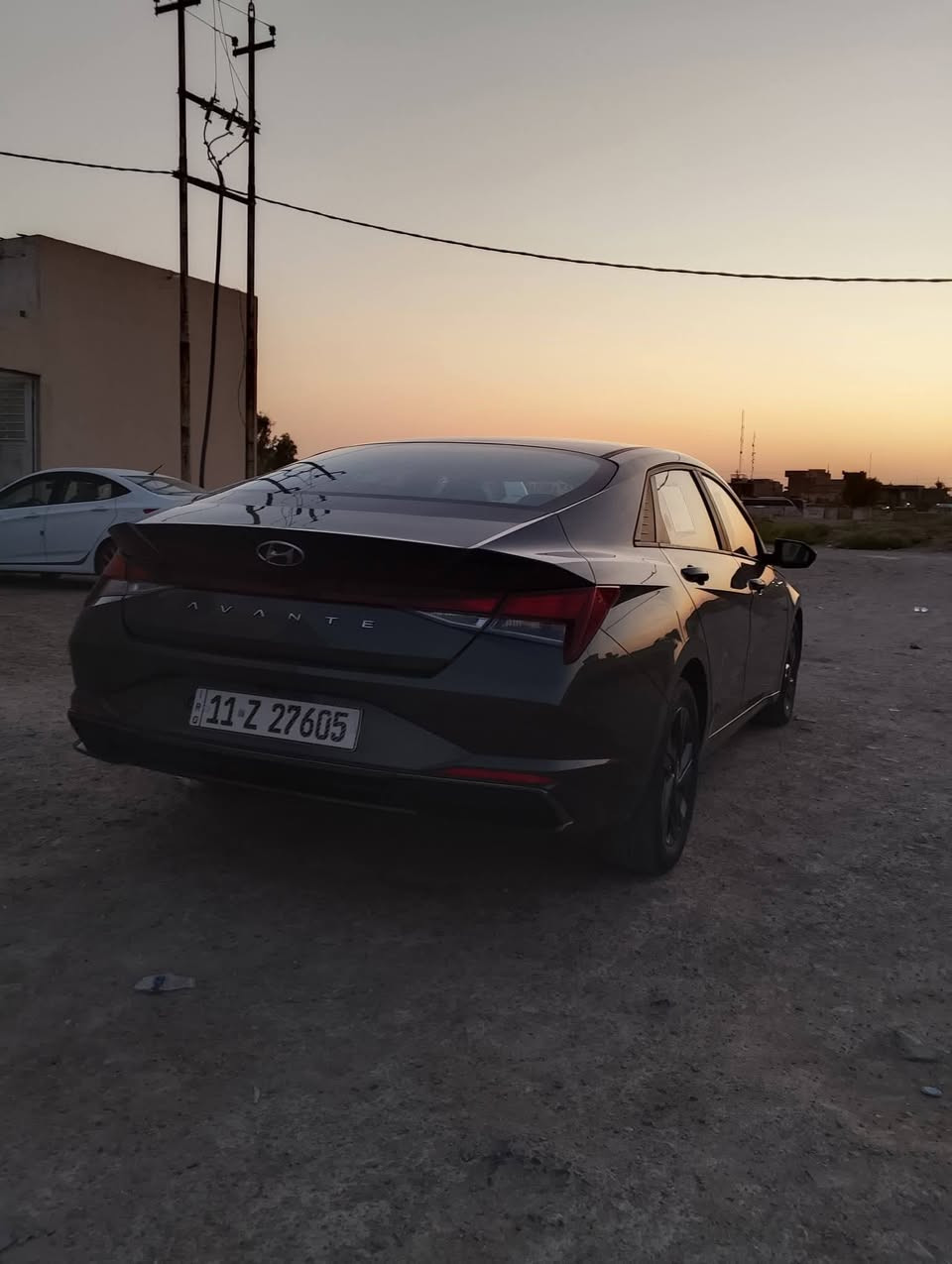 السلام عليكم من رخصه الادمن الانترا وارد كوري اصل 2023 هايبرد فول مواصفات عدا الفتحه 
مواصفات السياره 
شرط حته غراض السياره كاعات او مثلاث او طفايه او سبير كلهن بعدهن ب النايلون شرط

مودات القياده 

نورمات او ايكو او سبورت 

بصمه تشغيل او تشغيل عن بعد بصمه ابواب او صندوق 
صندوق يفتح عند الاقتراب

رادار 360 درجه

سياقه ذاتيه او تحديد مسار او مانع تصادم

تدفأه ب الكشنات او تبريد

تبريد او تدفأه ابيانو مناخين

تدفأه ب الاسيرن

حساسات أمامية وخلفية

سايد ابريك بصمه

اوتو هولد

منظومه زنون كامله

او عدسات متحركه
او لد امامي خلفي 
 
حساس مطر

مرايات فول كهرباء شفط او تحكم

ترحيب اناره ب الابواب

 تخم تأير كوري اصل مبدله قبل اسبوع

السياره ماشيه 55.000
كير السياره ATM  ابلادي شرط 

السياره كفاله عامه شرطحته الدعاميات فقط بيه شخطين بالباب خلف السكن او ممسويهن 
غير هاذا الكلام السياره كفاله من كلشي شرط حته الصدر 
دهن ادير فقط ب الوكاله 
شرط الك سونار السياره تحويل مباشر وكاله ما اسوي 
سعر السياره 155  ورقه او بيه مجال قليل مكان السياره بغداد الكرخ *********** بي وات ساب او متواجد خاص
