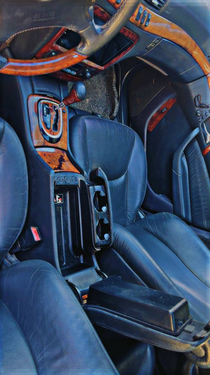 السلام عليكم ورحمة الله وبركاتة
مارسدس غواصه ٢٠٠٤ فول مواصفات

٨ سلندر ٥٠٠

ادوات بدون كص بدون صبغ سياره لوك

غرفتها جديده 

ماشيه ٨٠ الف... متومه رقم وسنويه 

محرك كير جدد صدر جديد تخم تاير جديد

تبريد تدفئه شغال مناقصها شي

يرهم بيع او مراوس

السعر ٥٨ وبيها مجال

مكاني صلاح الدين تكريت

للاستفسار ***********
