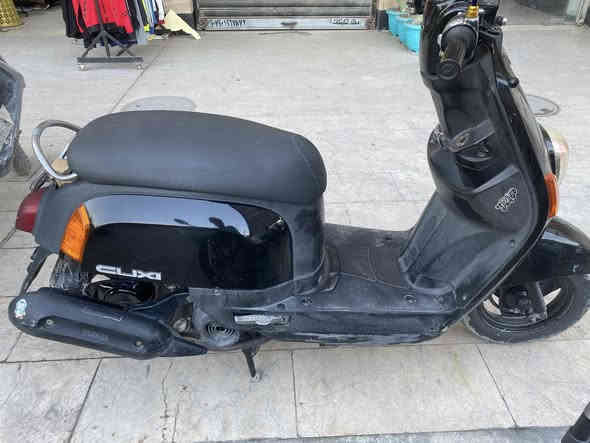 السلام عليكم بوليس كابريتر رمبه 4اشهر صارله جديده كفرات بلادي مكينه ما ملعوب براغيه السعر 850 مكان بلديات ***********
