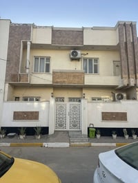 يا الله بيت للبيع طابو صرف (100مترمربع)   حي الجامعه ثاني بيت عن الركن...