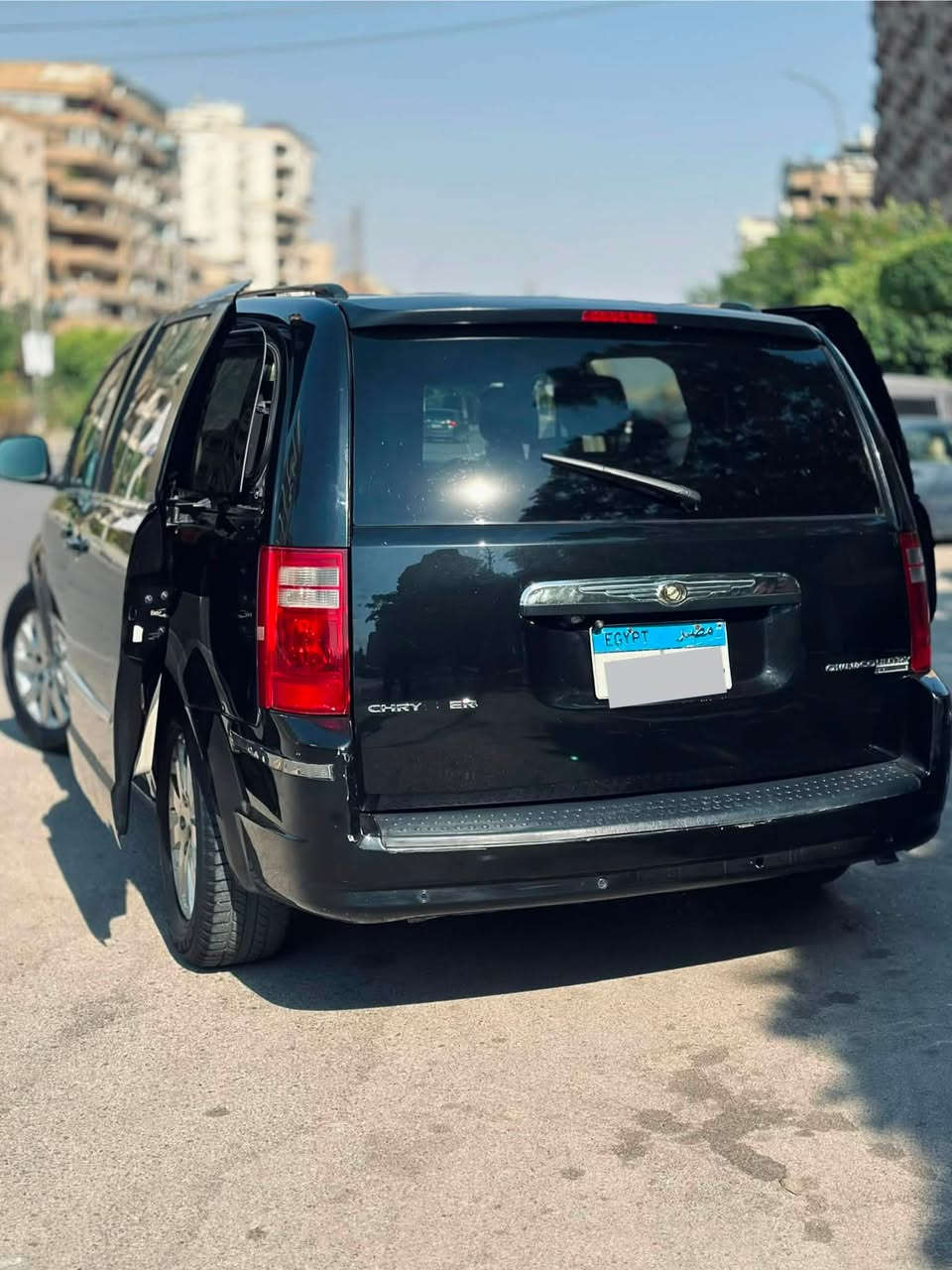 Chrysler Town and country 2009
كرايسلر تاون اند كنترى ٢٠٠٩ 
7 seats ٧مقاعد 
160,000km 
Fabrika فابريكا
Leather brushes فرش جلد
it's all electricity and Everything Everything works with excellent اعلى فئة و كل شئ يعمل 
Electric mirrors مرايات كهرباء 
Electric chairs كراسي كهرباء
Electric bag شنطة كهرباء 
Electric sliding doors ٢باب خلفي فتح و غلق كهربائي
01095910494
Heliopolis


**إذا كنت صاحب هذا الإعلان وتريد حذفه لأي سبب، رجاءا أرسل رسالة إلى الدعم الفني**