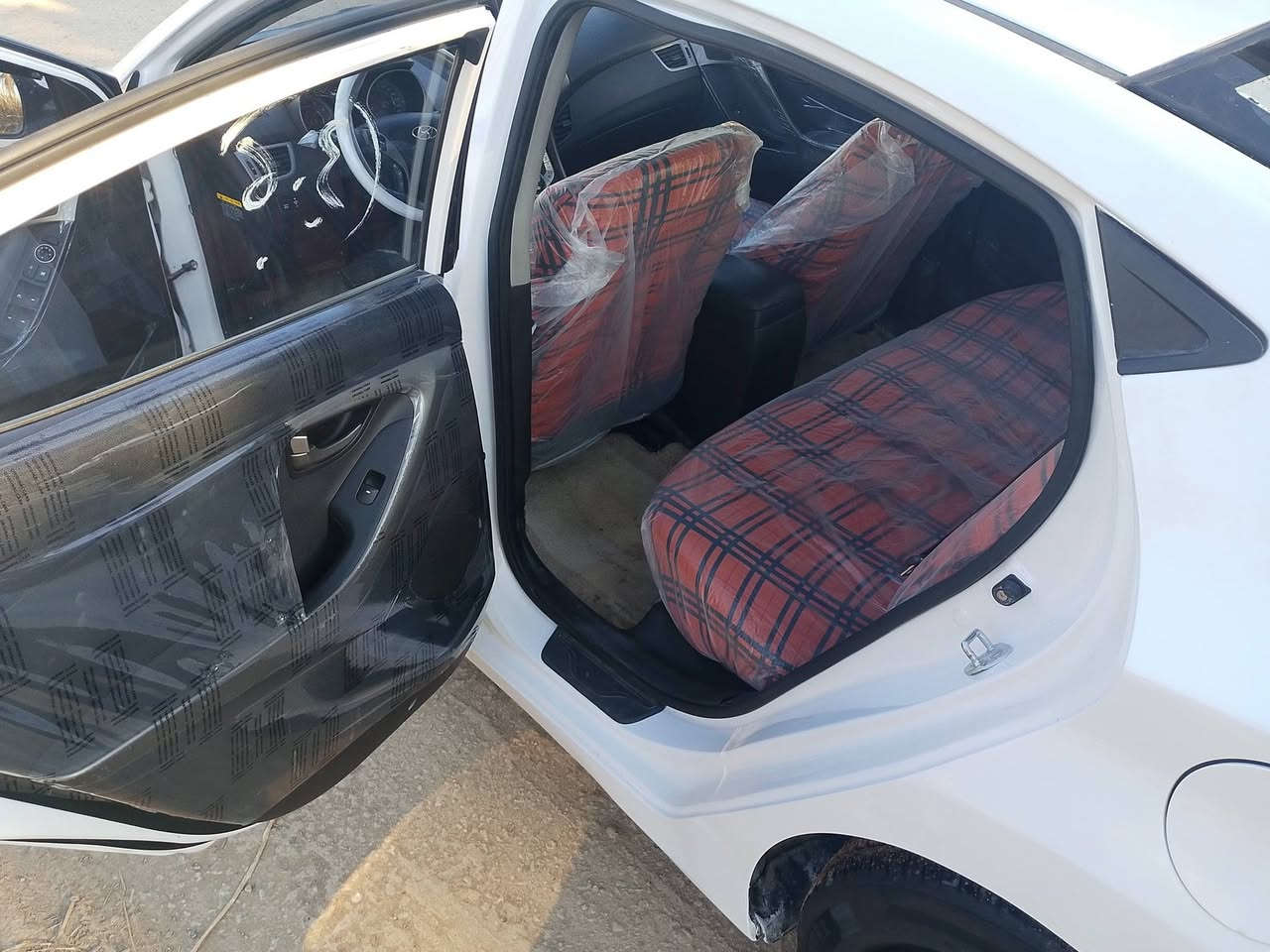 أدوات ادوات كصتين بدون ارقام دخول جديد موديل 2013 طك كارتون بيع فقط بيع فقط السعر 48 مكان نجف
***********
