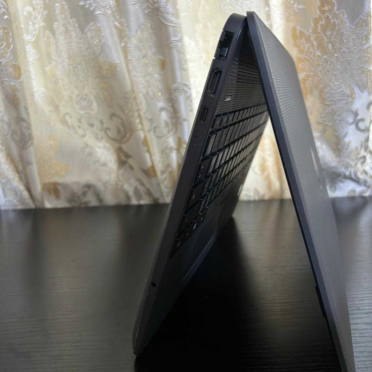 رمز السرعة و النحافة و الأناقة 🖤

لابتوب HP حديث سلم ( الجيل الحادي عشر ) مع #سيت_هدايا 🥳

الجيل الحادي عشر - Intel Core I3 - 11TH - G4 -  3.00 GHz

الرام 8 كيكا / DDR4 

الهارد 256 / SSD 

كارت الشاشة Intel UHD Graphics بحجم 4 كيكا (نوع الترا أتش دي UHD .. أقوى وأحدث من HD)

شاشة 15.6 انج دقة FHD (ضد التوهج و الإنعكاس)

#السعر 315 ألف مع #سيت_هدايا (حقيبة + ماوس + ماوس باد + هدفون + ستاند تلفون)

#ملاحظة: ضمان إسبوع إستبدال فوري + اللابتوب يوصلك منصب عليه الأوفيس و برامج مونتاج و هندسة، بالإضافة لبرامج الكيم لوب الخاص بالألعاب + يوصلك مع الهدايا مغلف داخل بوكس بكل عنايه وأناقة 🎁

بغداد شارع فلسطين (توصيل #مجاني بكل العراق)

*********** (موجود واتساب)

#ملاحظة: اللابتوب أخو الجديد، تفحصه يم المندوب، وإذا شفت بي أي عيب أو أي مشكلة، لا تستمله، وما تدفع دينار واحد.

صور حقيقية مع الملحقات و الهدايا 👇
