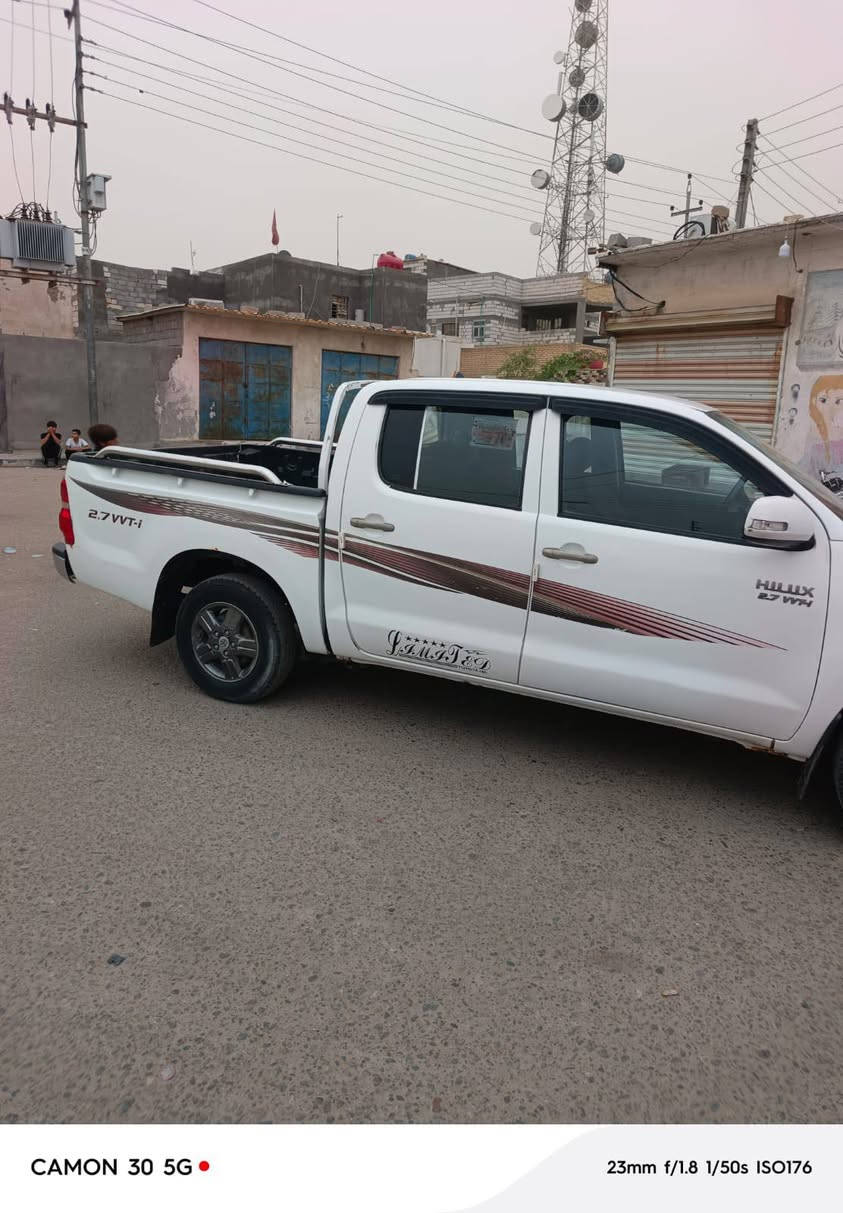 هايلوكس ٢٠١٢رقم بصره باسمنه بيه ضربه بجم والباقي مكفول خط الشريكه البلاد سعره ١٣٨وبيه مجال رقم الهاتف ***********

