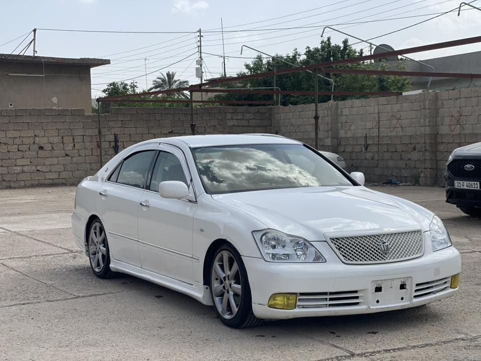 شاهینە بڕاوە2007  182 ساج مەلەکی  بەسمە ڕەساسی سێ دووگمەی پەردە  کامل کراوە بەسپۆڕت نموونەی جوانی کامل مەسرەف تەبردید ساردوو گەرم دەعموو لێدراو تەقەو ڕەقە کەڤەر گۆڕاو ڕەقەم شانسی وسەقف و حیزام بەشەرت کامل مەسرەف کراوە تەنانەت برێکیشی بەسراوە جامی دواو پێشی گەڵ گیراوە  زایدەن پۆپ بانگ و ساڵانسای سپۆڕت و دوونمەر سکلێتەر و ئەقڵیشی حورکراوە شفتەی مەعرەز نیە لەگەڵ ڕێزما  شوێن دەربەنیخان *********** ئەدمین❤️❤️
