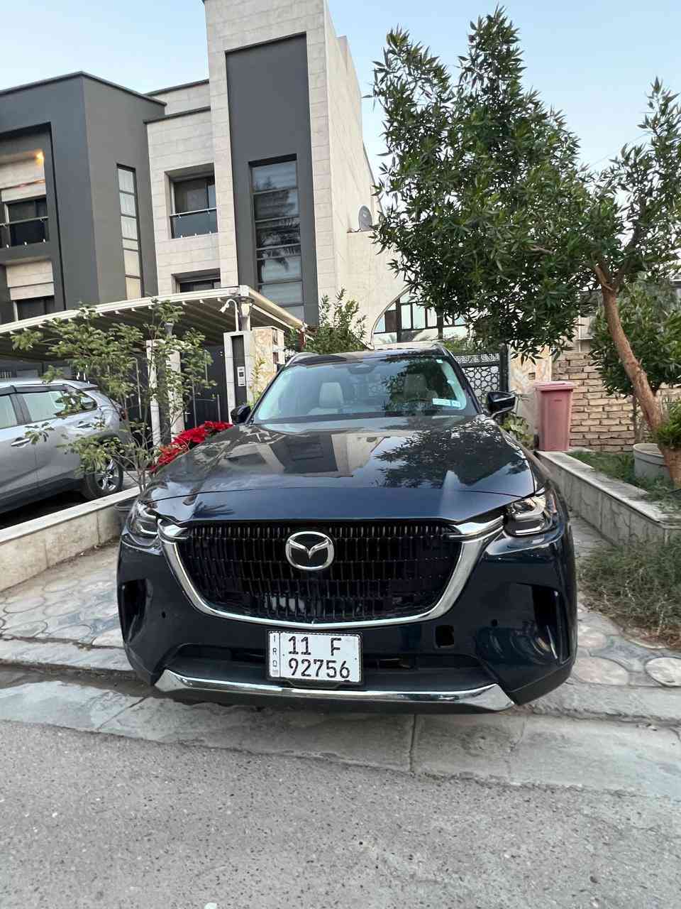 مكلف بالنشر 
مازدا cx90 2024للبيع
مكان السيارة بغداد حاليا

هايبرد بلك ان
ماشية 8 الاف
رقم صاحبها   ***********
