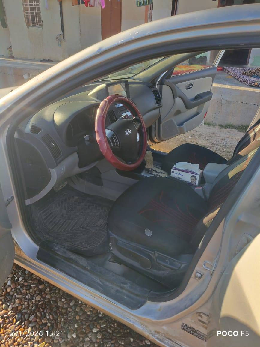 السلام عليكم
افانتي گص للبيع السعر 40 
وارد كوري 2010 ليزري
محرك وگير شرط
تبريد تدفئة 
تايرات نص عمر 
الگشر شوف العين 
الرقم   ***********
