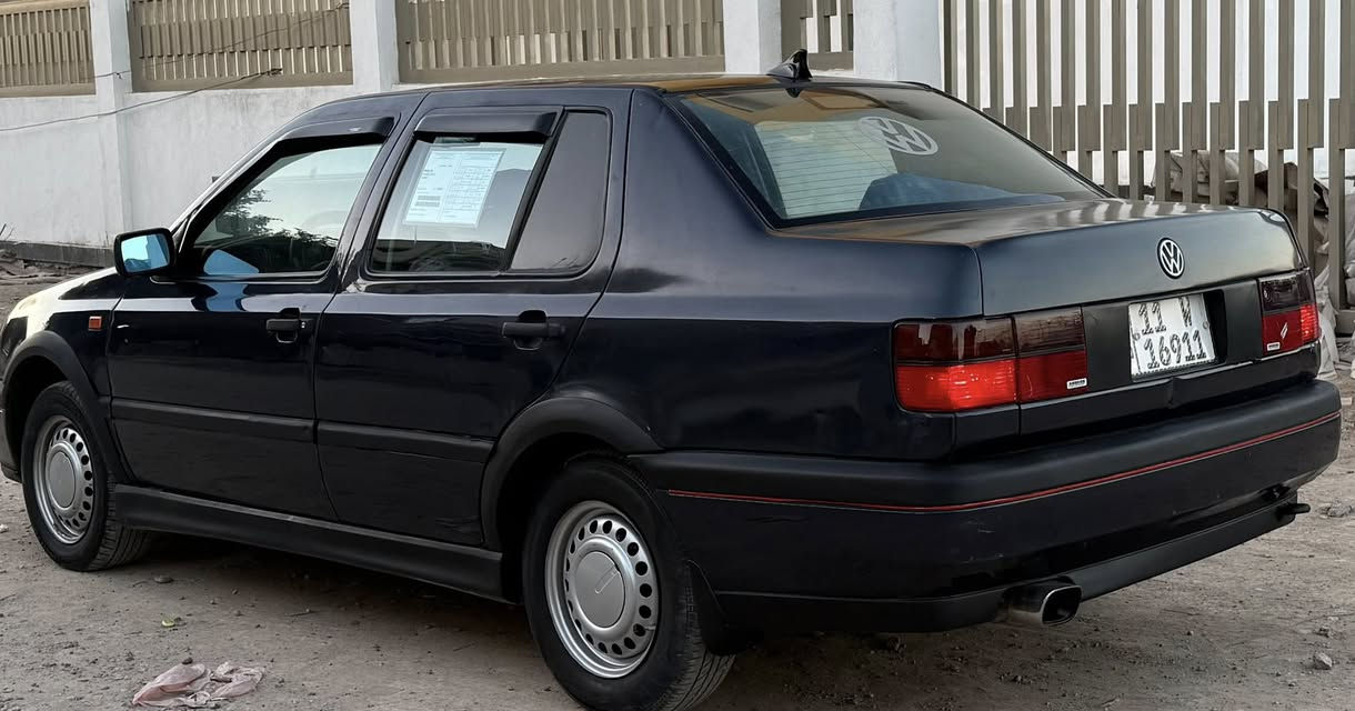 كولف فنتو 1994
كير اوتو كير مكينه مكفولات 
تخم تاير  ويل كب اصلي 
مكفوله من الضربه 
السياره جاهزء من كلشي 
السعر 45 وبيها مجال بسيط 
للاتصال ***********
