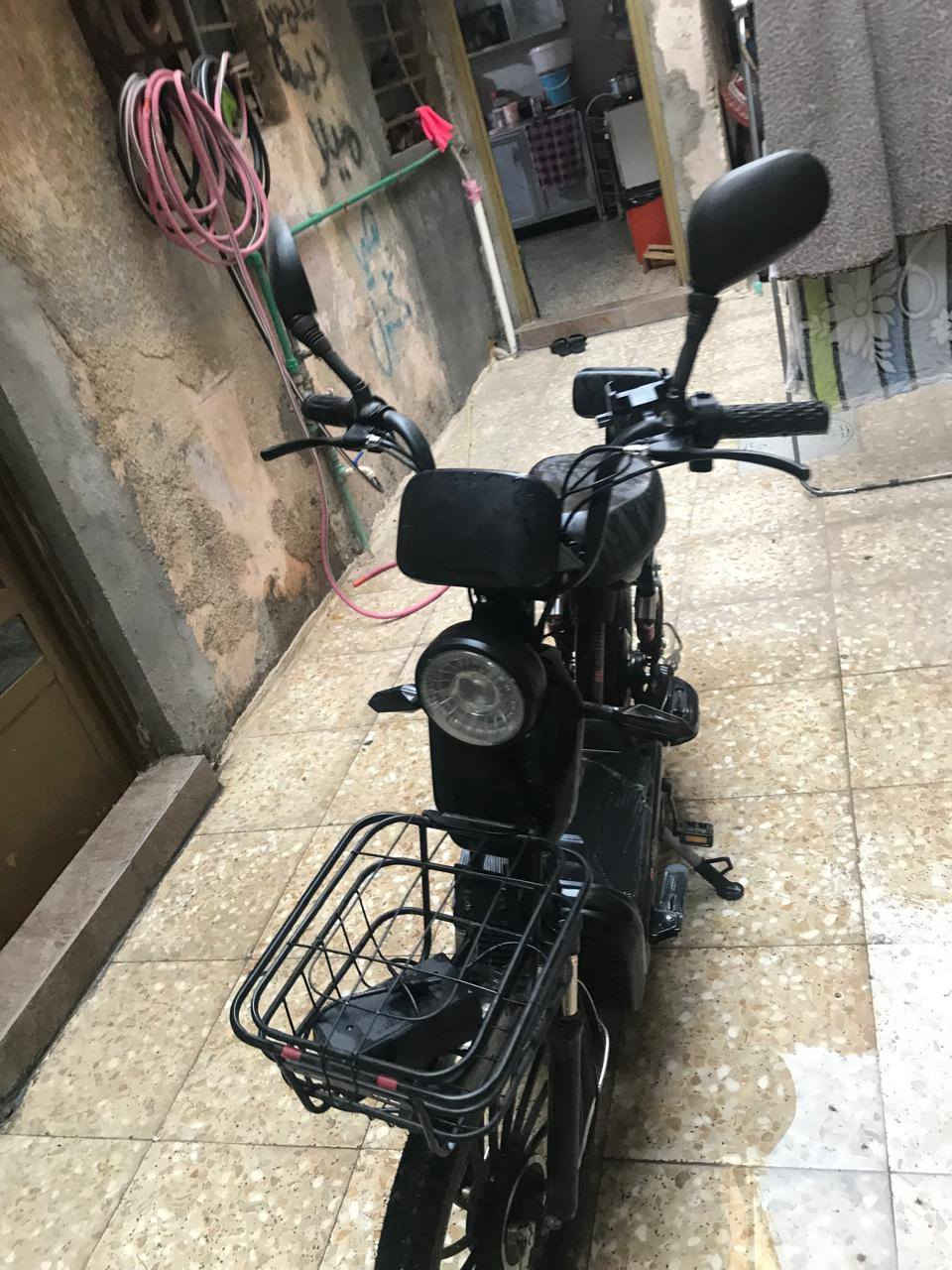 مكاني حي العامل السعر ٢٠٠الف ***********
