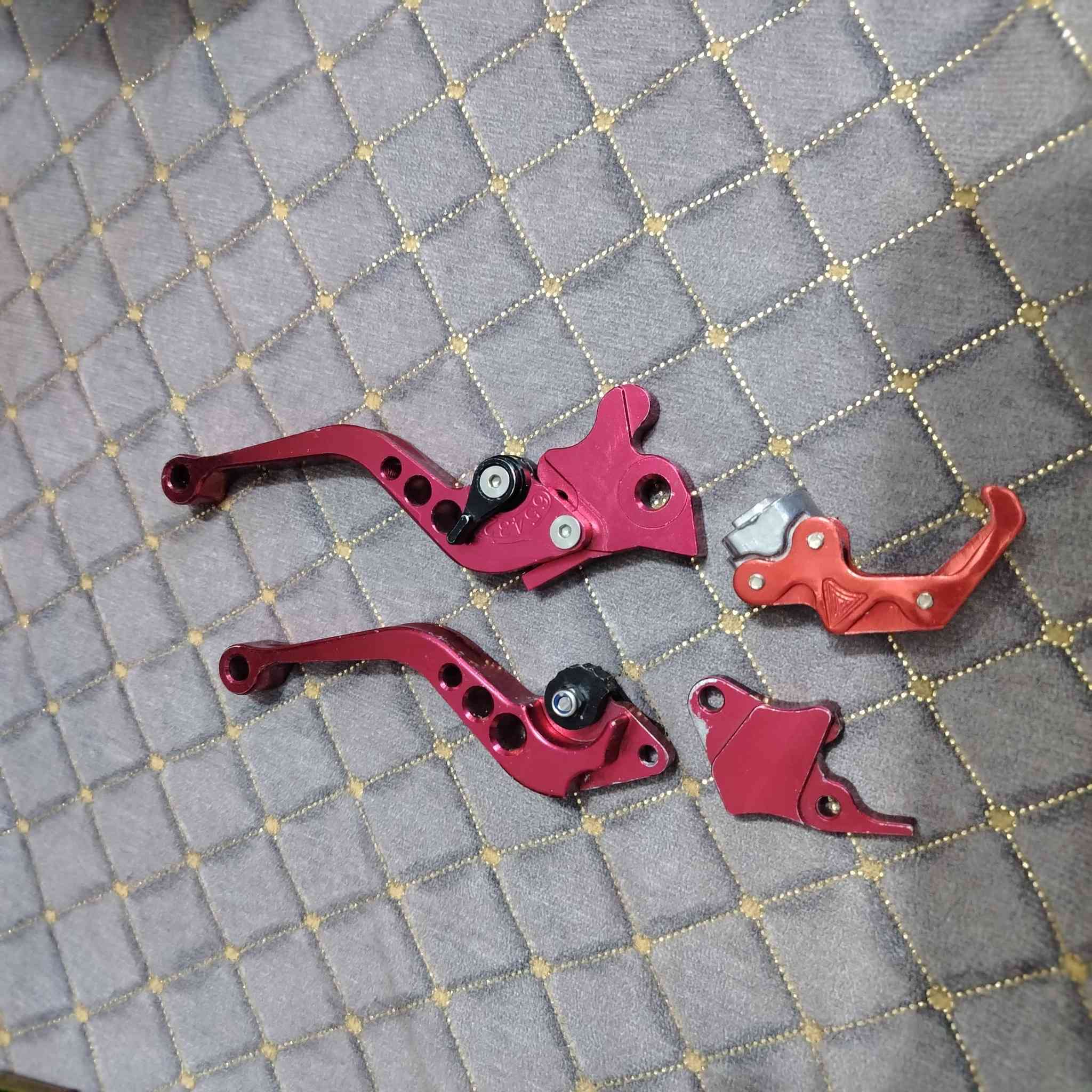 سلام عليكم يدات كوسو رياضي على  اي دراجه ترهم لسعر ب 15 الف بيها مجال رقم الجوال *********** مكان بغداد
