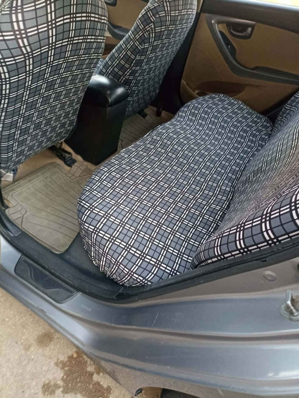 سلام عليكم النترا موديل ١٣ خليجي محرك ١٦٠٠ رقمه واسط بسمي سنويه جديد مكان واسط الكوت ***********
