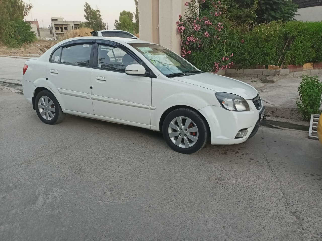 السلام عليكم
كيا برايد 
موديل 2010
مري كهرب تحكمات 
تبريد لمس
كشنات جلد هيتر 
داخل اسود
محرك 16اصلي 
لا صرف ولا نفخ
ضرر بوند بدون دواخل 
وباب الي ورا النفر ونص جاملغ الورا
شرط التحويل 
السعر 100$وبيها مجال
الاتصال عالرقم 
***********
***********
