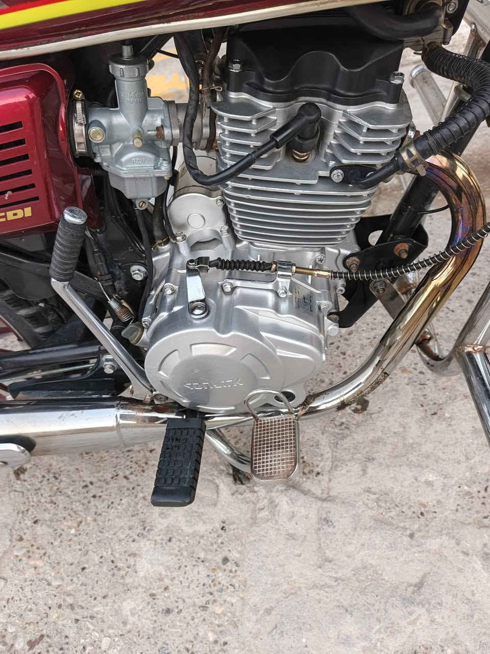 سولنك موديل 25 محرك 200cc أصل كفاله عامه من كلشي ورقه منفيس بيه؟ شاشه تعرظ فديو وأمبي ثري بلوتوث دراجه نظيفه مال جناي العنوان فلوجه شهداء السعر 850 بيه مجال بسيط ***********
