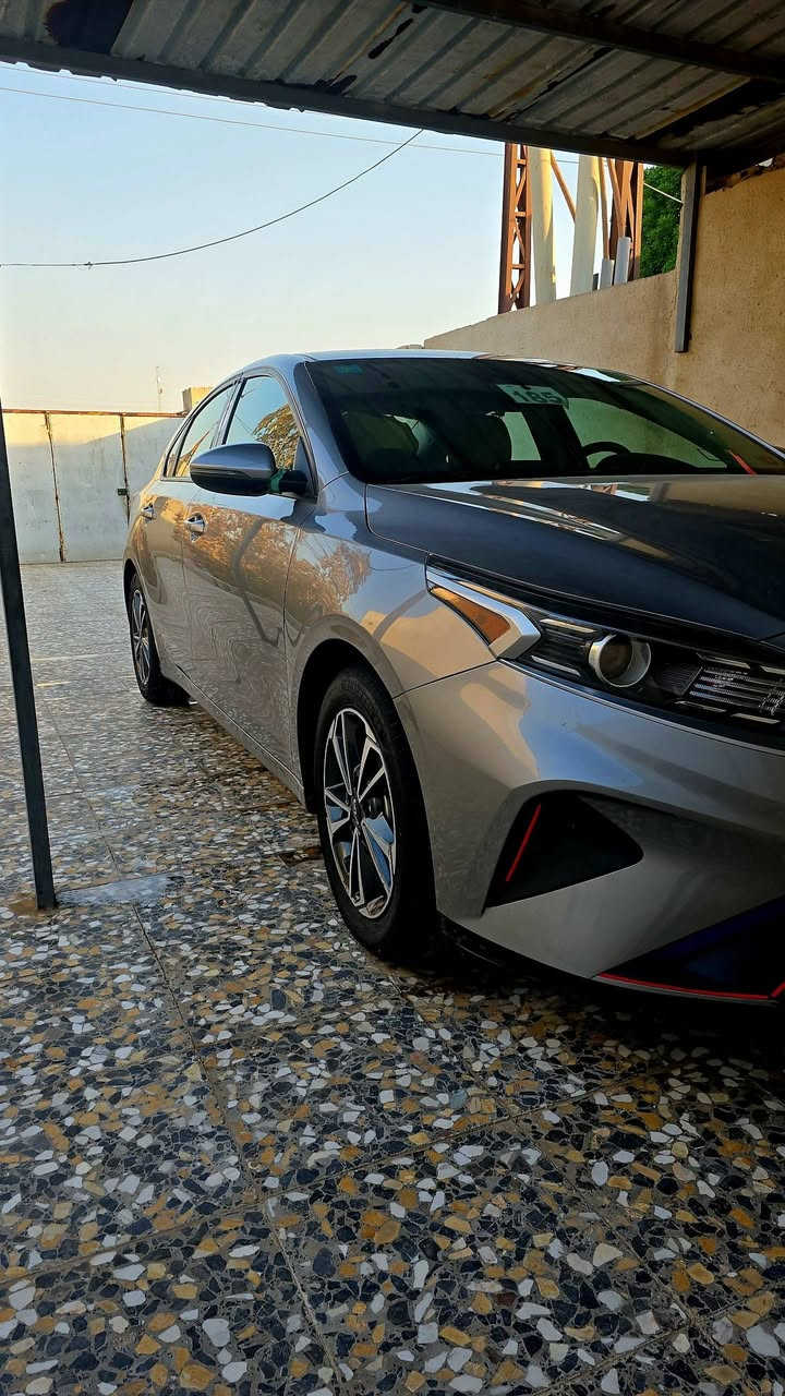 كيا فورتي 23 معوقين بصره وارد امريكي مكينه 2000 دوش السياره اخت الزيرو حادثهه الامريكي فقط بارد قليل يم قبق البانزين وبلعراق تبديل قيق جنطه اثر خسفه ومايتصلح وبدلناه السياره فول مواصفات مكان السياره بصره طويسه السعر 140
***********
