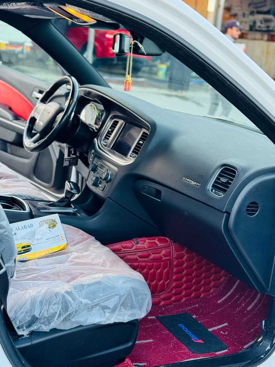 سلام عليكم جارجر خليجي موديل 2021 جي تي خليجي مكفوله كفاله عامه السياره جديده رقم بغداد حره بأسمي ماشيه 45  السعر 305 وبيها مجال اتصال ***********
