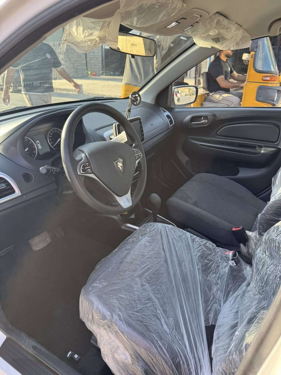 بيع مستعجل بروتون ساكا ٢٠٢٤ صناعة ماليزي رقم بغداد باسمي
شاشة وكامرة بلاد
حساسات خلفية
جام ومري كهرباء
تبريد ثلج ودفع خير من الله
السيارة بعدها بنايلون الشركة من الدعامية للدعامية
بس بيها كم شخط بالدعامية الامامية يروح بالتكحيل
ماشية ١٣٩٠٠
السعر ١٠٠
رقمي***********
