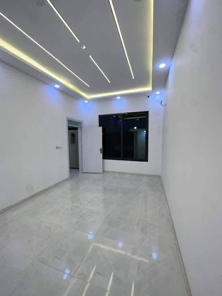 #أعلان 7
#مكتب النسور 
#دار للبيع طابو صرف بأسم شخص واحد 
#المساحة 100متر طابق ونص بناء صفر على حديقة
الموقع حي العسكري قرب القاطع البلدي الخامس
#السعر118مع المجال 
للإستفسار مراجعة فروع مكتب ‭0773 902 6245‬
#الفرع الأول حولي حي العسكري قرب قاعة بسطملي
#الفرع الثاني سايدين كوباني قرب جسر النجدة
