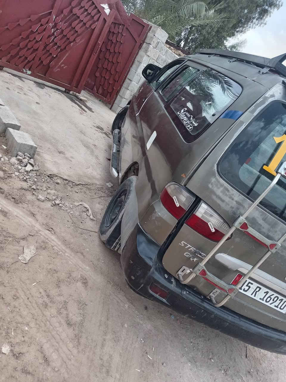 سلام عليكم  ستارك موديل ٩٩محدثه ٢٠٠٧ سياره خير من الله جاهزه مكينه بيهه تبخير قليل تحويل ثاني يوم رقم نكليزي كير خير من الله سياره ما نقصهه اي شي البيع او مروس حسب قناعه سعر ٥٥وبيه مجال مكان ديالى شهربان الرقم *********** لمو شراي لا خابر ولا علق
