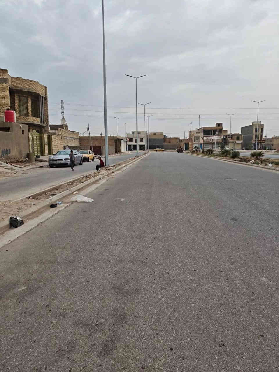 قطعة ارض للبيع حي الغدير الثاني مساحه ٢٠٠متر وجه تجارية على أربع سايدات مقابل مستشفى البناني للاستفسار والاتصال على رقم *********** ☎️📞
