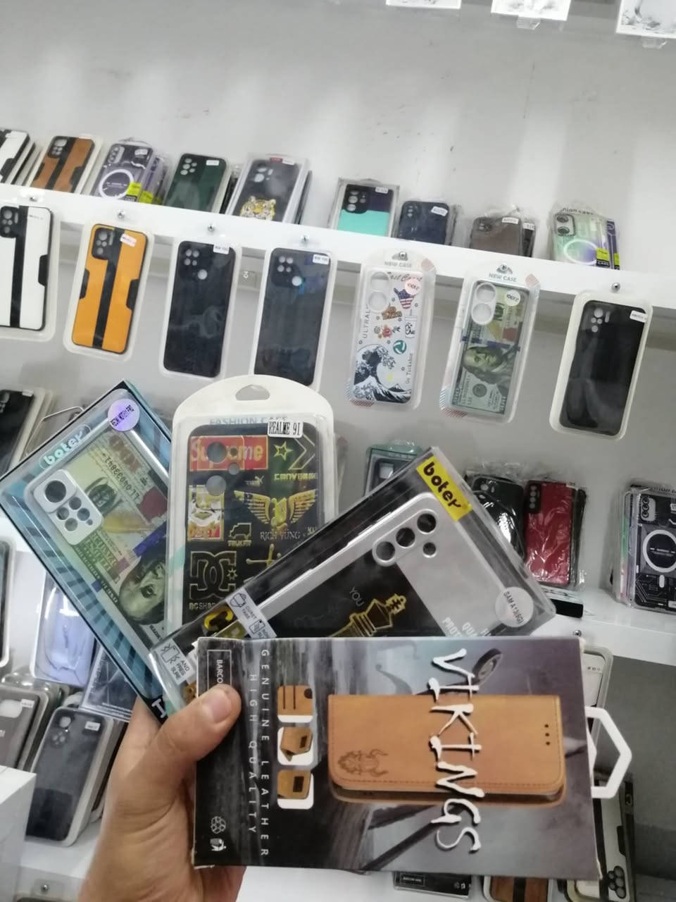 السلام عليكم
#اعلان_مدفوع_الثمن
يتوفر لدى مكتب الاخوين
جميع الكفرات والموديلات بسعر جوه السوك
فقط الف دينار 💥
وجميع اللزكات فقط الف دينار💥
وجميع الشواحن بسعر من 2الف دينار إلى5الف دينار
ويوجد شاحنه ايفون 16 برو ماكس بسعر 10الف دينار فقط اصلي شرط شرط💥
وجميع الكيبلات لجميع الاجهزه بسعر 2الف دينار اصلي شرط الضمان💥
ويوجد سماعات يبدأ السعر من 1الف دينار إلى 5.5ونص فقط💥
ويوجد توصالات بسعر 2الف دينار💥
ويوجد عرض بسعر مناسب جدأ جدأ
عنوانه حويجه سوق الكبير سوق صيانة الهواتف مجاور دائره الكهرباء ثامن محل زورونا وتجدون ما يسركم
باداره مقداد العيثاوي و سفيان العيثاوي
للاتصال على الرقم الادنى
(مقداد ***********)
(سفيان ***********)
