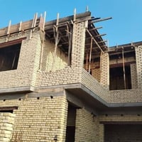 مجمع الفرات السكني • ٢٠٠م • هيكل قيد الإنشاء