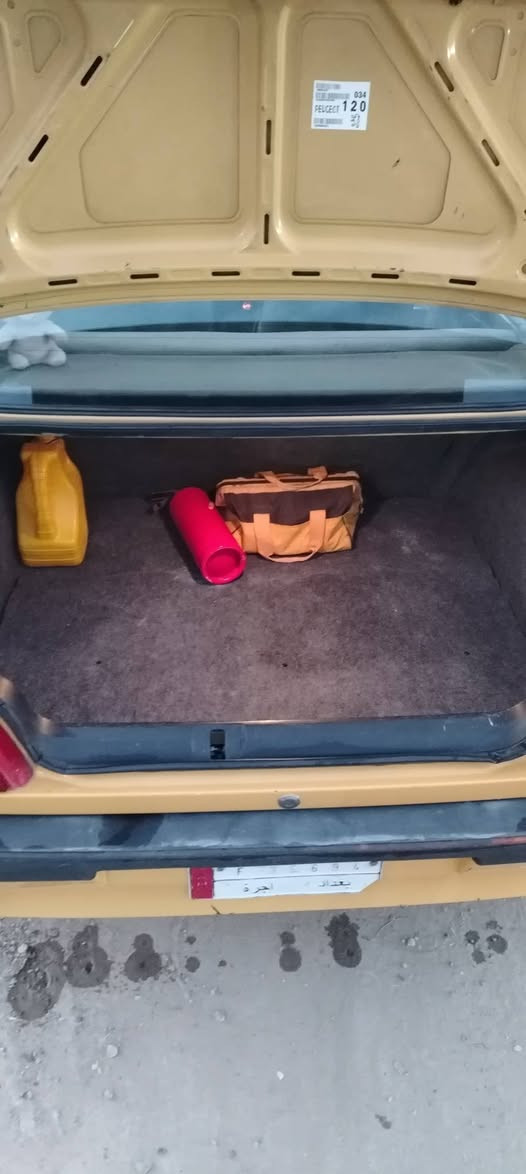 السلام عليكم بيجو لميس اكد موديل 16 باسمي رقم بغداد السوارة جاهزة تدفئه وتبريد فول المكينه اتنقص بيها جاملغ جهت السايق بي ربع صبغ فقط ةلسيارة كلش نضيفة نكره سلف تحويل ثاني يوم بغداد سبع قصور *********** السعر 41
