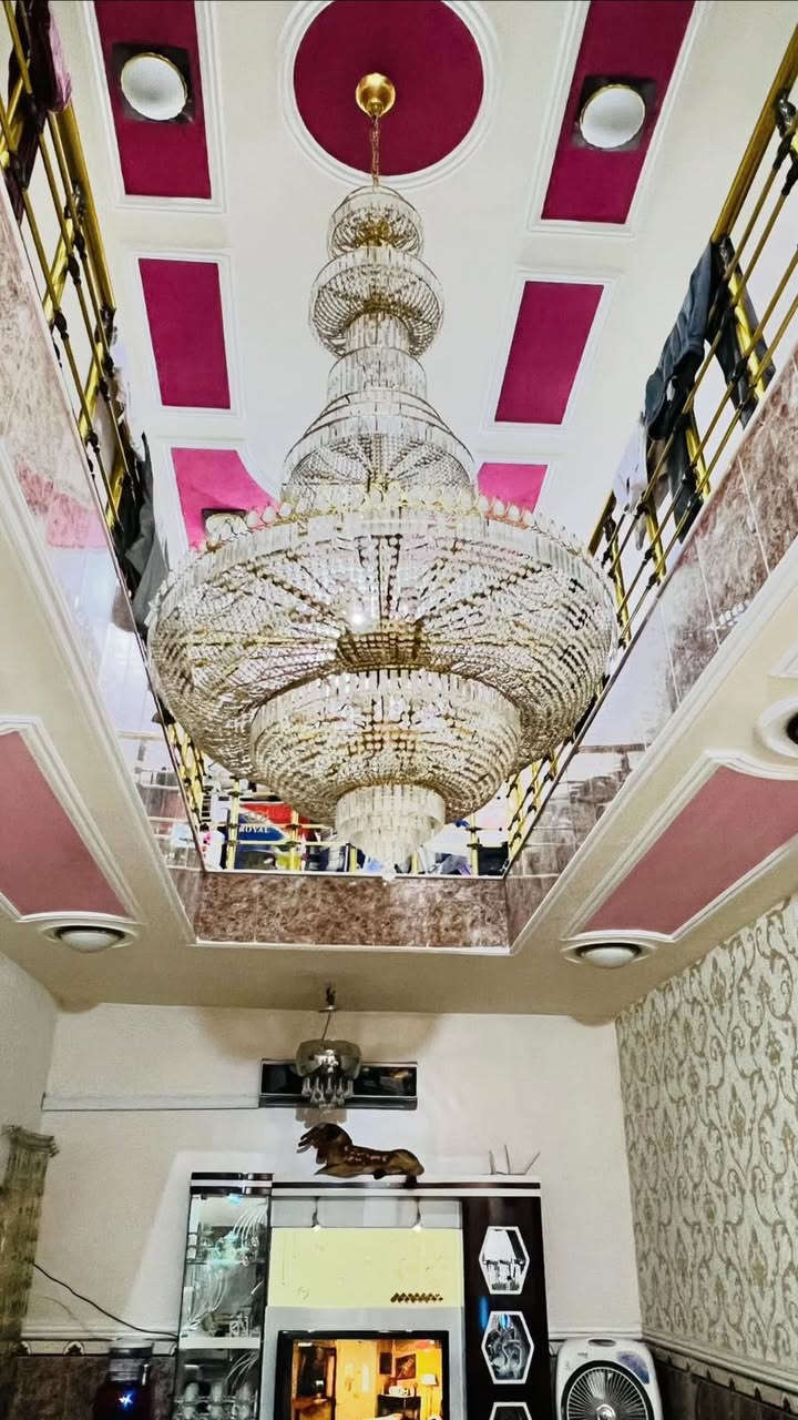 دار للبيع
المساحه الكليه 270م
الوجه 13.50 والنزال 20 م
بناء جديد 2019 
طابقين 
غرف نوم عدد 4 
إِستقبال ، هول ، صاله ، مطبخ ، حمامات (2)داخل وخارج وحديقه صغيره وكراج شارع 10م 

الموقع : الرمادي التأميم 30 تموز القادسية الأولى 
قُرب رُكن المدينة .

للأستفسار الأتصال على الرقم : ***********
