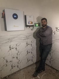 طاقة شمسية • ناحية القيارة • بطارية ليثيوم