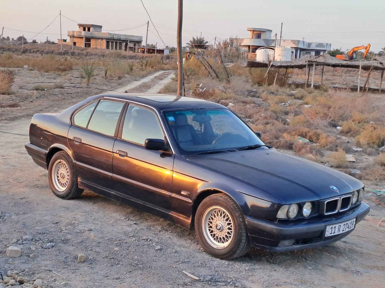 Bmw
525 اصل بليته وسنوية
محرك مسكر تك فانوس v6 
موديل 1995 بجم عريض
رقم بغداد باسمي سنوية 27 هزة جديدة 
كير محرك تبريد حدادية شرط
سيارة جاهزة مال جناي 
فتحة 
كشنات جلد رياضي
غرفة نظيفة 
السعر 68 $
***********  مكاني حلة
